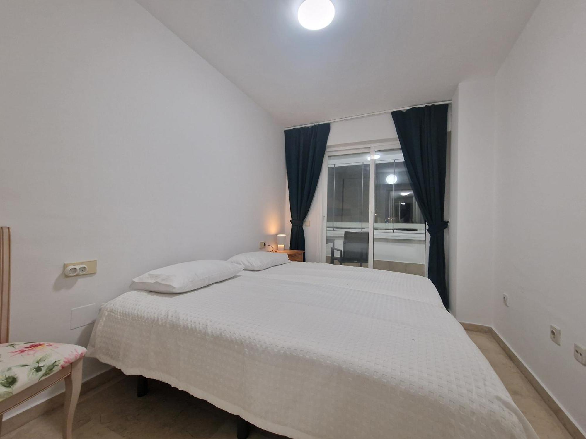 Apartamento Aa Guest - La Marina Sea Views Eco Marbella