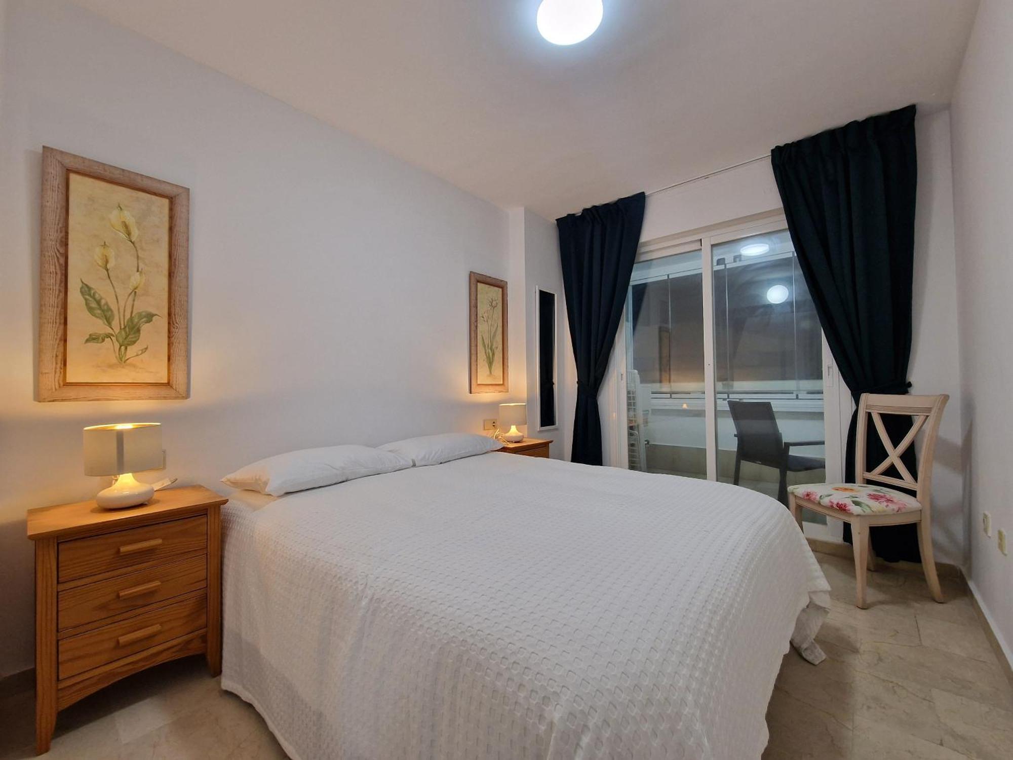 Apartamento Aa Guest - La Marina Sea Views Eco Marbella